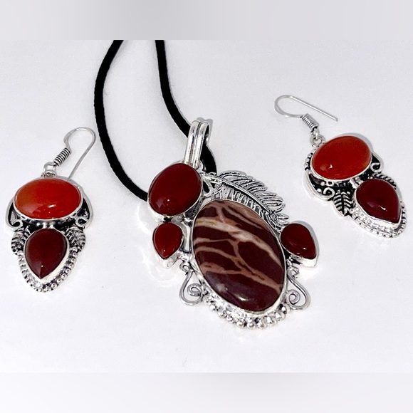 Coco Jasper & Carnelian Pendant & Earrings - Picture 6 of 8